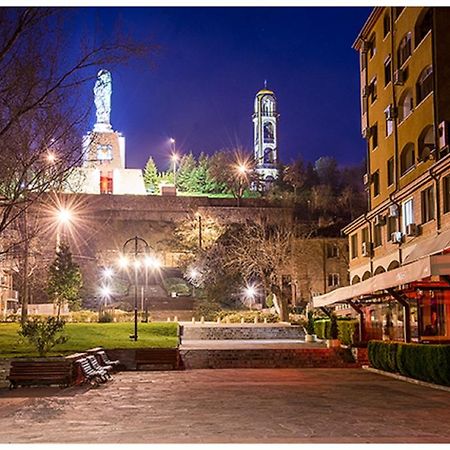 Magnolia Guest House Haskovo Exterior photo